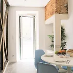 公寓 Liberdade Stylish With Balcony